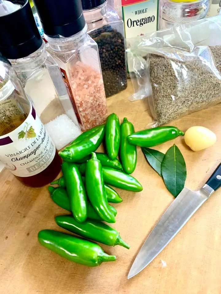 Prep for pickled jalapeños|gonbenさん