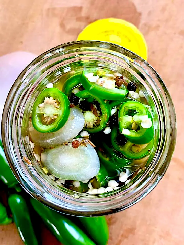 Homemade pickled jalapeños taste way better than storebough|gonbenさん