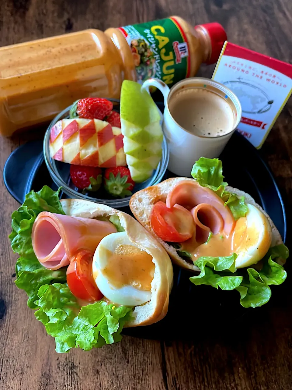 Snapdishの料理写真:ピタパン🥙にケイジャンドレッシング|とんちんさん