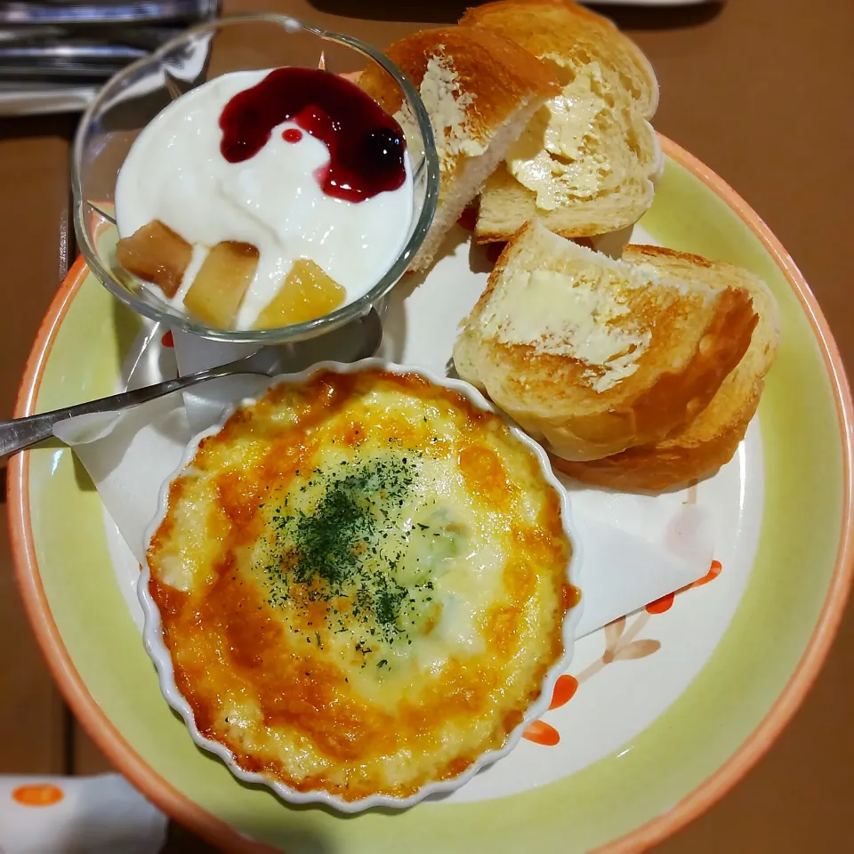 北野珈琲のグラタンランチ|いりごまさん