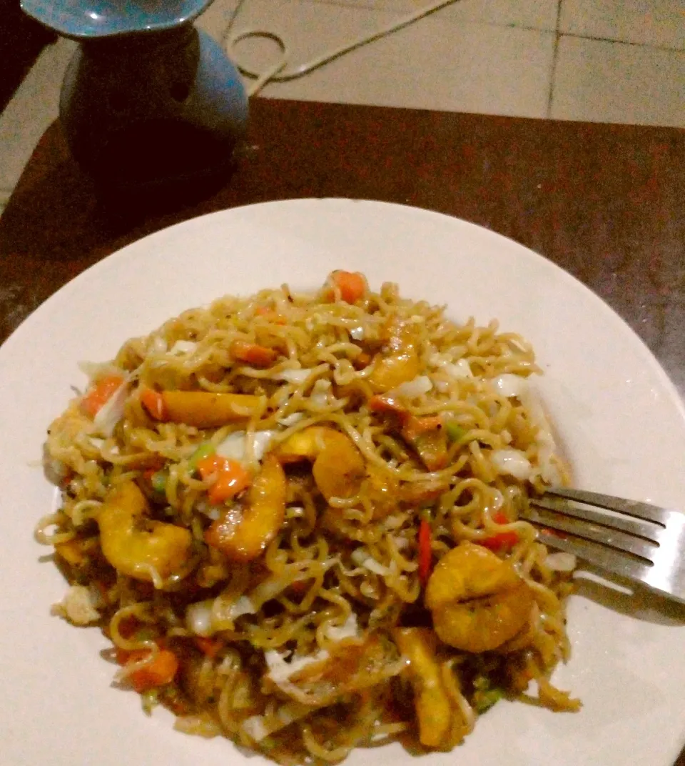 Egg  Plantain Fried Veggie Noodles|Chioma Anyanwuさん