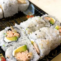 Snapdishの料理写真:Tempura Salmon Roll|Mariiさん