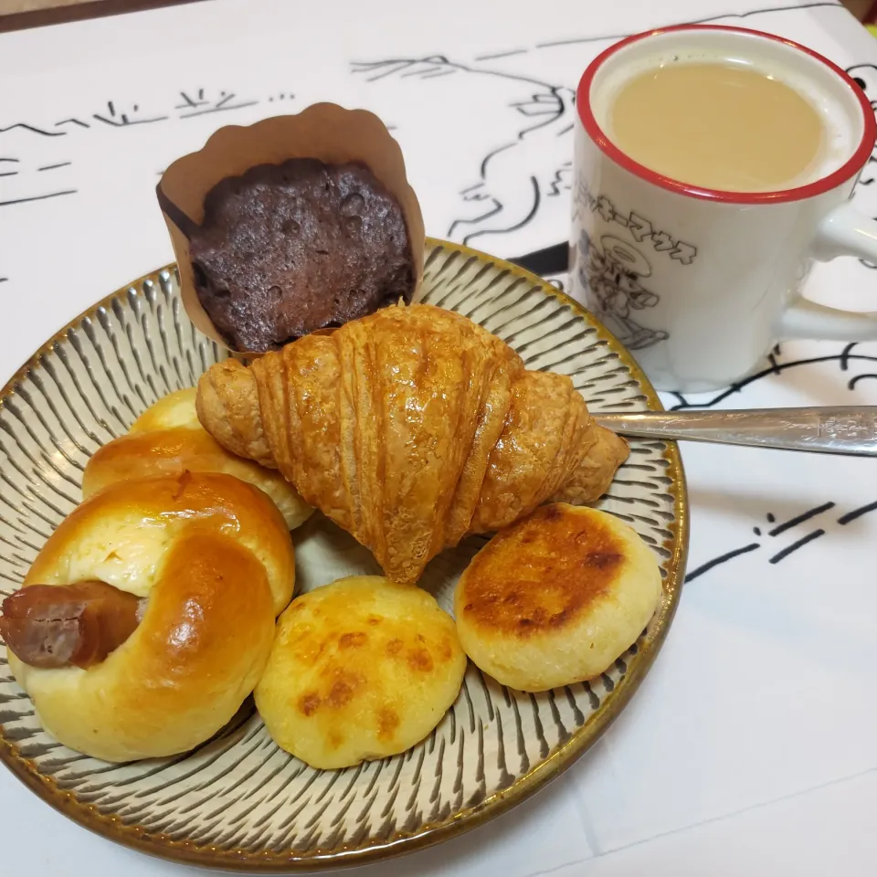 Snapdishの料理写真:ひとり暮らしの朝ごはん
好きなもの寄せ集め|keeijnsさん