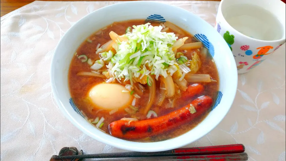 2/3のお昼ごはん
お家で味噌ラーメン🍜|卯月さん