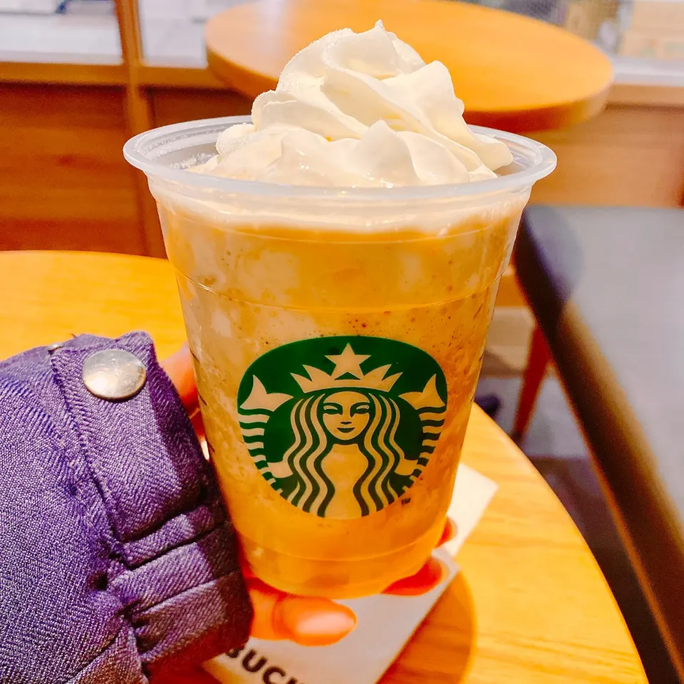 スタバのほうじ茶フラペチーノ|桃仙メル🍑さん