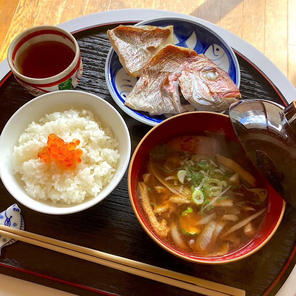 鯛の塩焼き定食風のお昼ごはん|Kさん