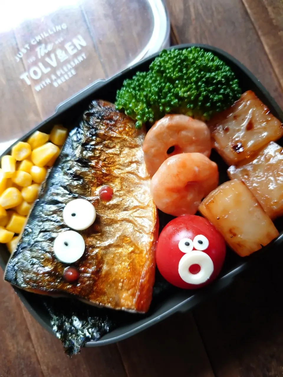 漢の…次女用🍱鯖の塩焼きとこんにゃくステーキの海苔弁当|ᵏᵒᵘさん