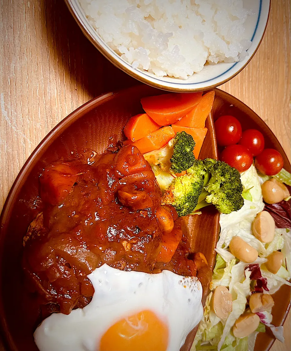 ハンバーグ|たかさん