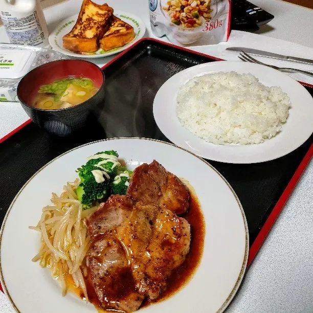 Snapdishの料理写真:息子用ポークソテー定食、大ライス。|ariyo4200さん