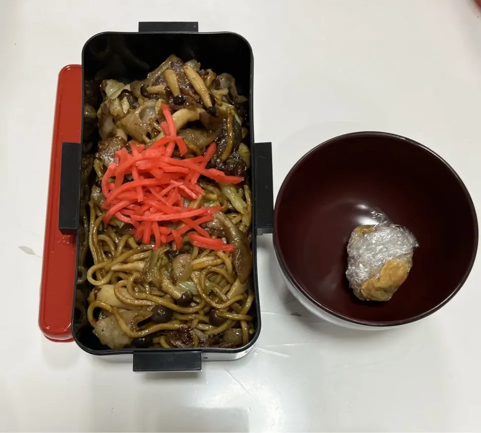 Snapdishの料理写真:パパ弁☆焼きそば☆みそ玉。|Saharaさん