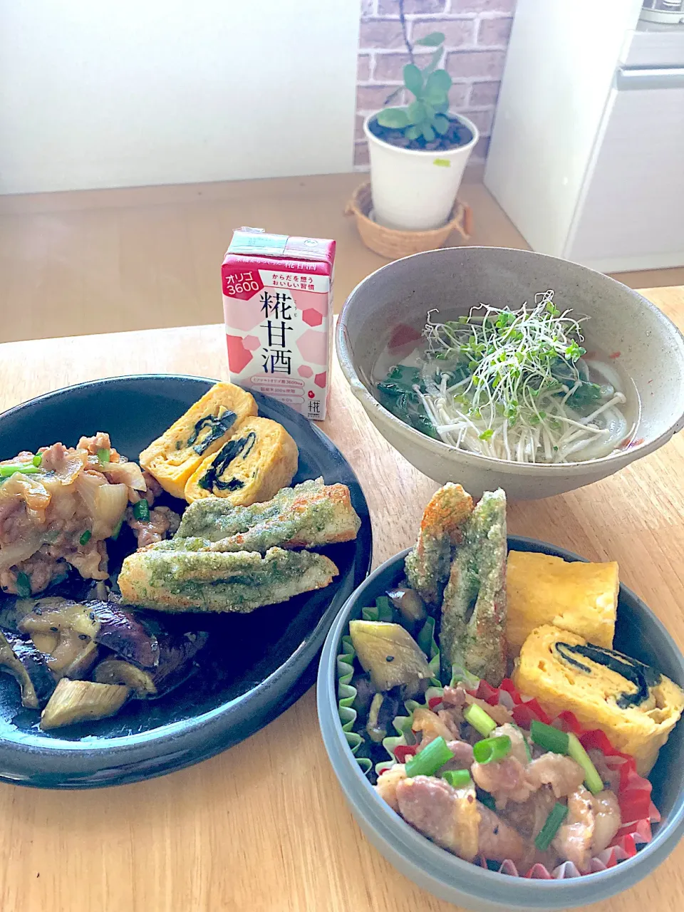 Snapdishの料理写真:旦那さんお弁当おかずとmyランチプレート♡|さくたえさん