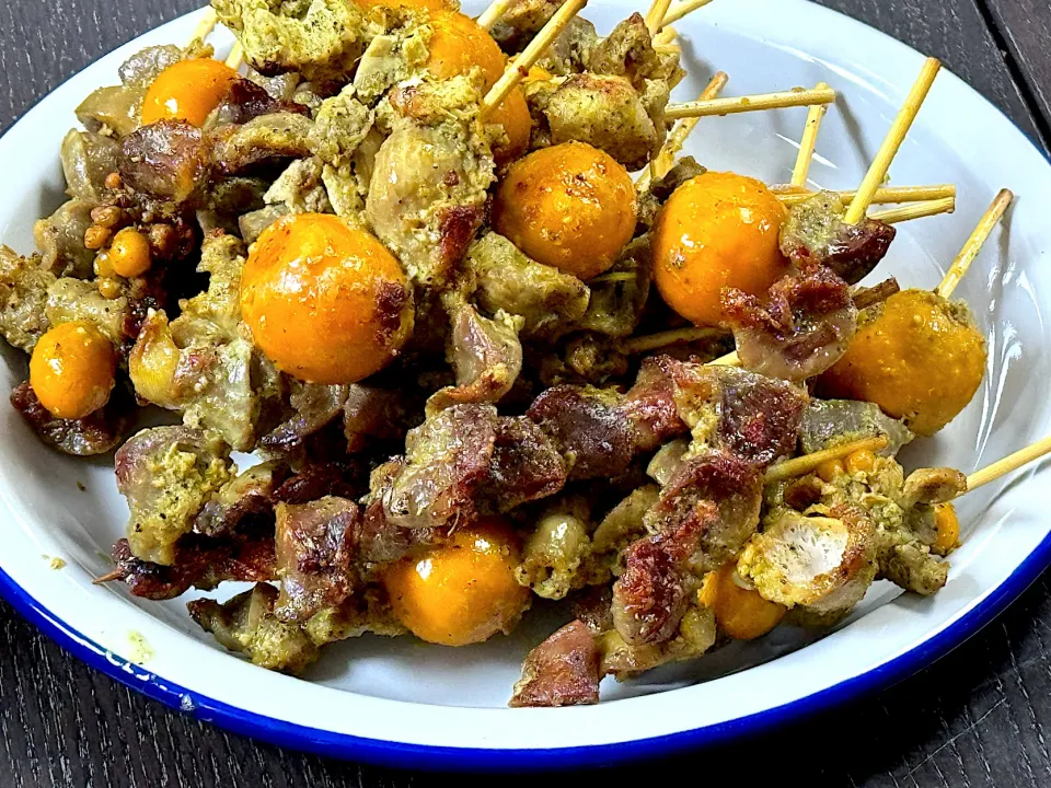 Sate jeroan ayam|yeni kartikasariさん