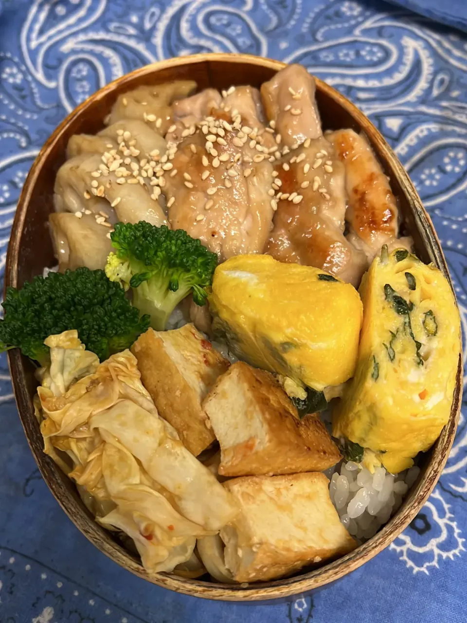 鶏ももとれんこん、卵焼き、キャベツと厚揚げ味噌炒め|ちあぽんさん