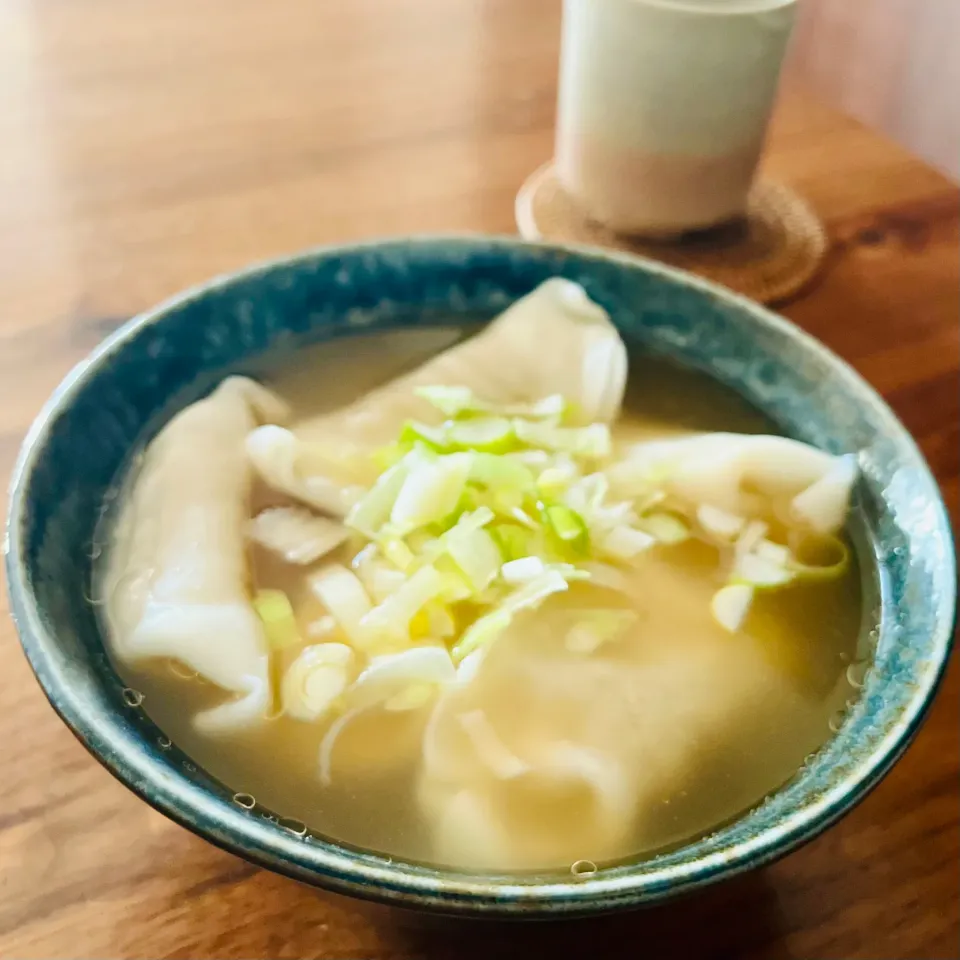 Snapdishの料理写真:餅入りスープ水餃子🥟|アッコちゃん✨さん