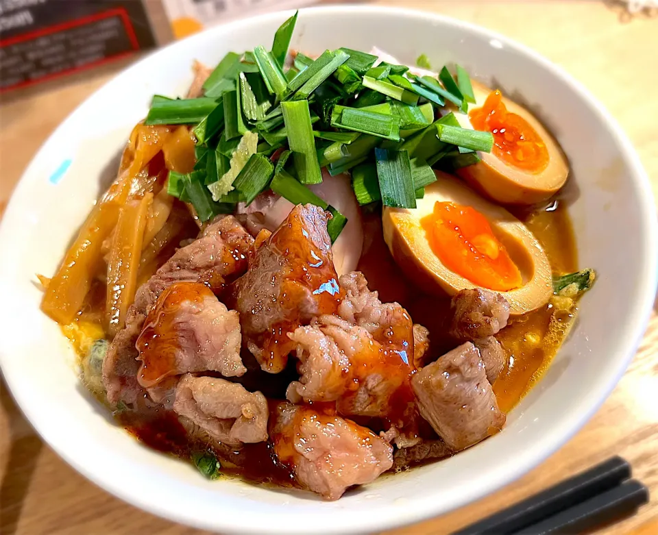 Snapdishの料理写真:特撰飛騨牛焼肉醬油ラーメン🍜|toshi,I🍴さん