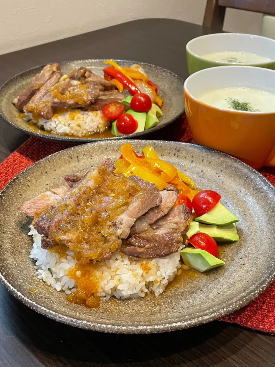 豚ステーキ丼|うららさん