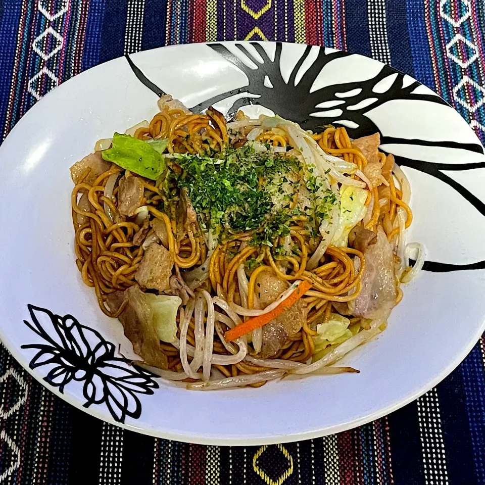 Snapdishの料理写真:ソース焼き大豆麺|伊トKenさん