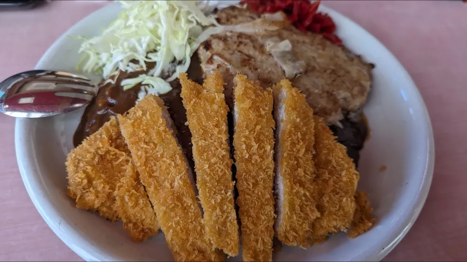 ハンバーグ＆カツカレー🌱ランチ|miyuki🌱さん