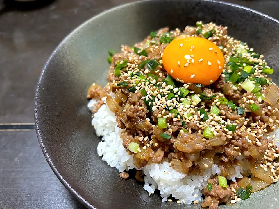 肉味噌そぼろ丼|ハルさん