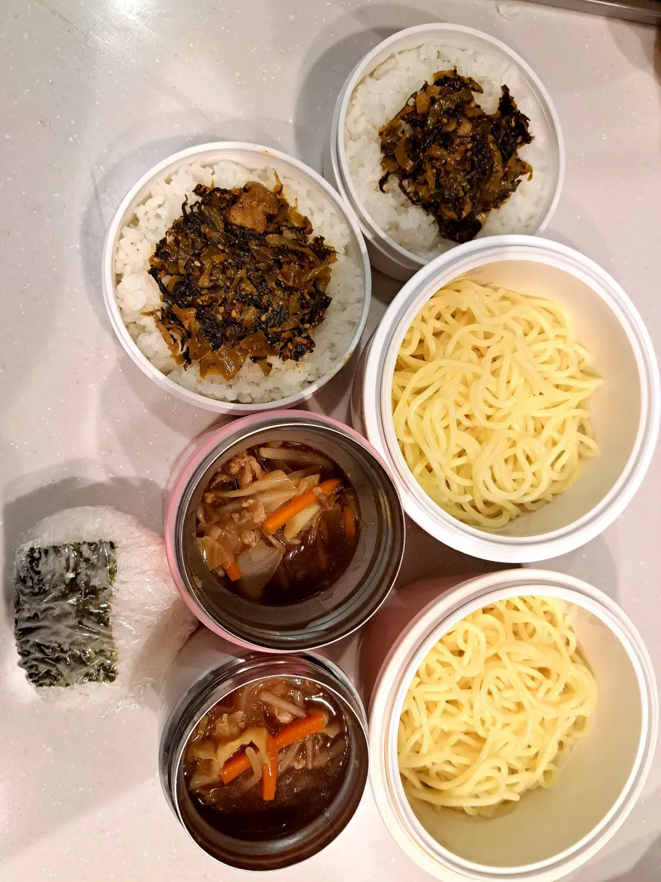 昼・広東麺、明太高菜ご飯
軽食・明太子おにぎり|Sacchinさん