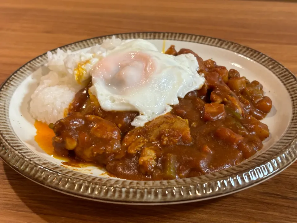 ミネストローネをアレンジした、バターチキンカレー|ふくすけ食堂さん