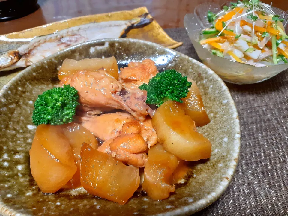 手羽元と大根甘辛煮🥦|びせんさん