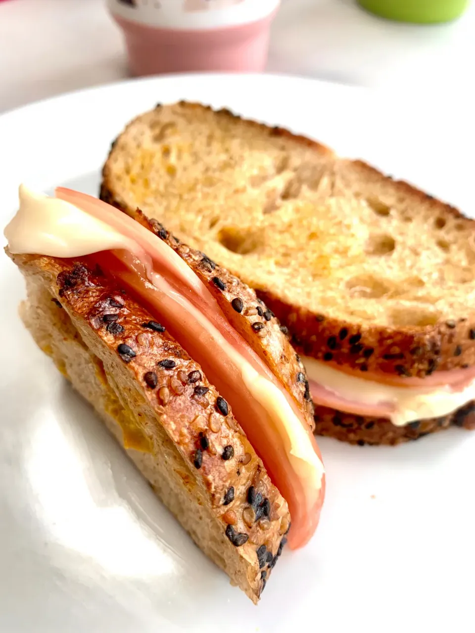 Sourdough Grilled Ham and Cheese Sandwich|gonbenさん