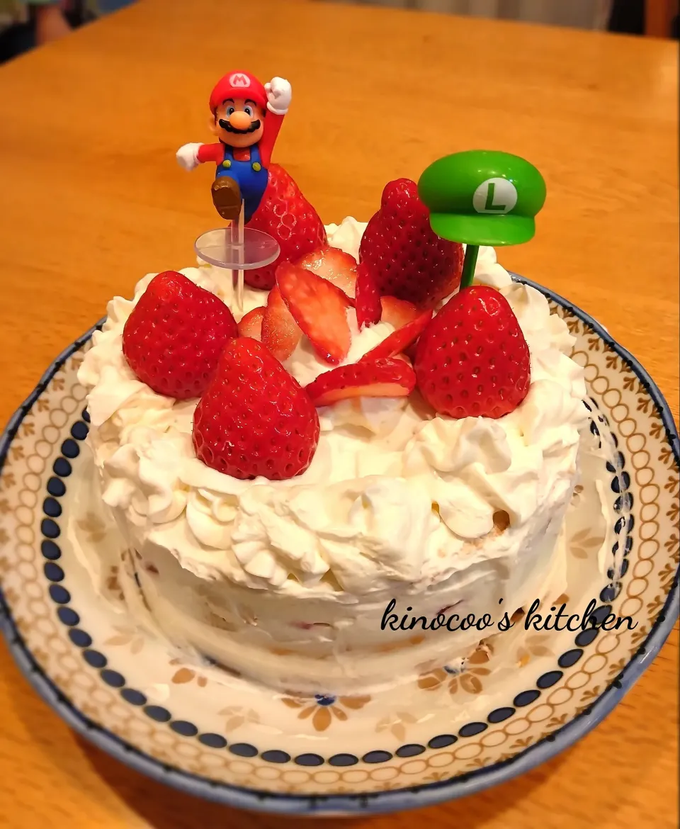 🎂８歳　バースデーケーキ🎂|kinocooさん