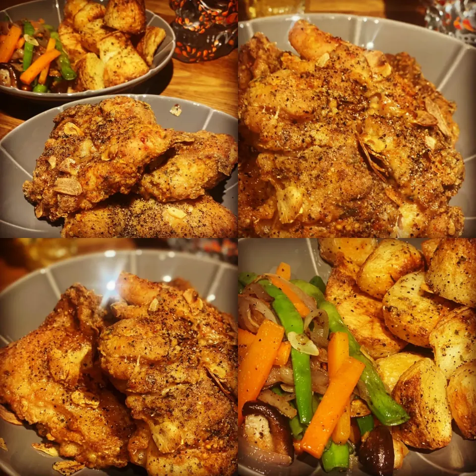 Dinner ! Dinner ! 
Black Peppered Roasted Chicken with Garlic  
With Roast Potatoes, Green Beans , Carrots , Mushrooms , Red Fried Onions
#roastpotatoes #chicke|Emanuel Hayashiさん