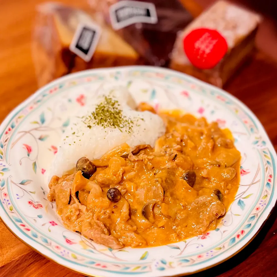 ポークストロガノフ💘 Pork Stroganoff🇷🇺|アッコちゃん✨さん