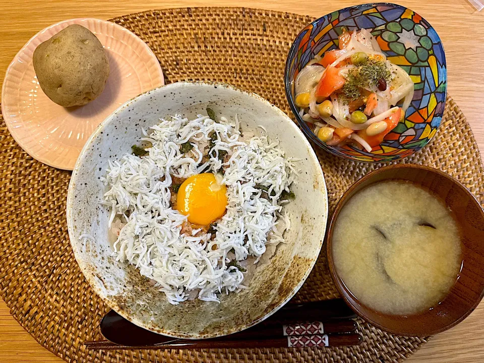 しらす丼|どらこさん