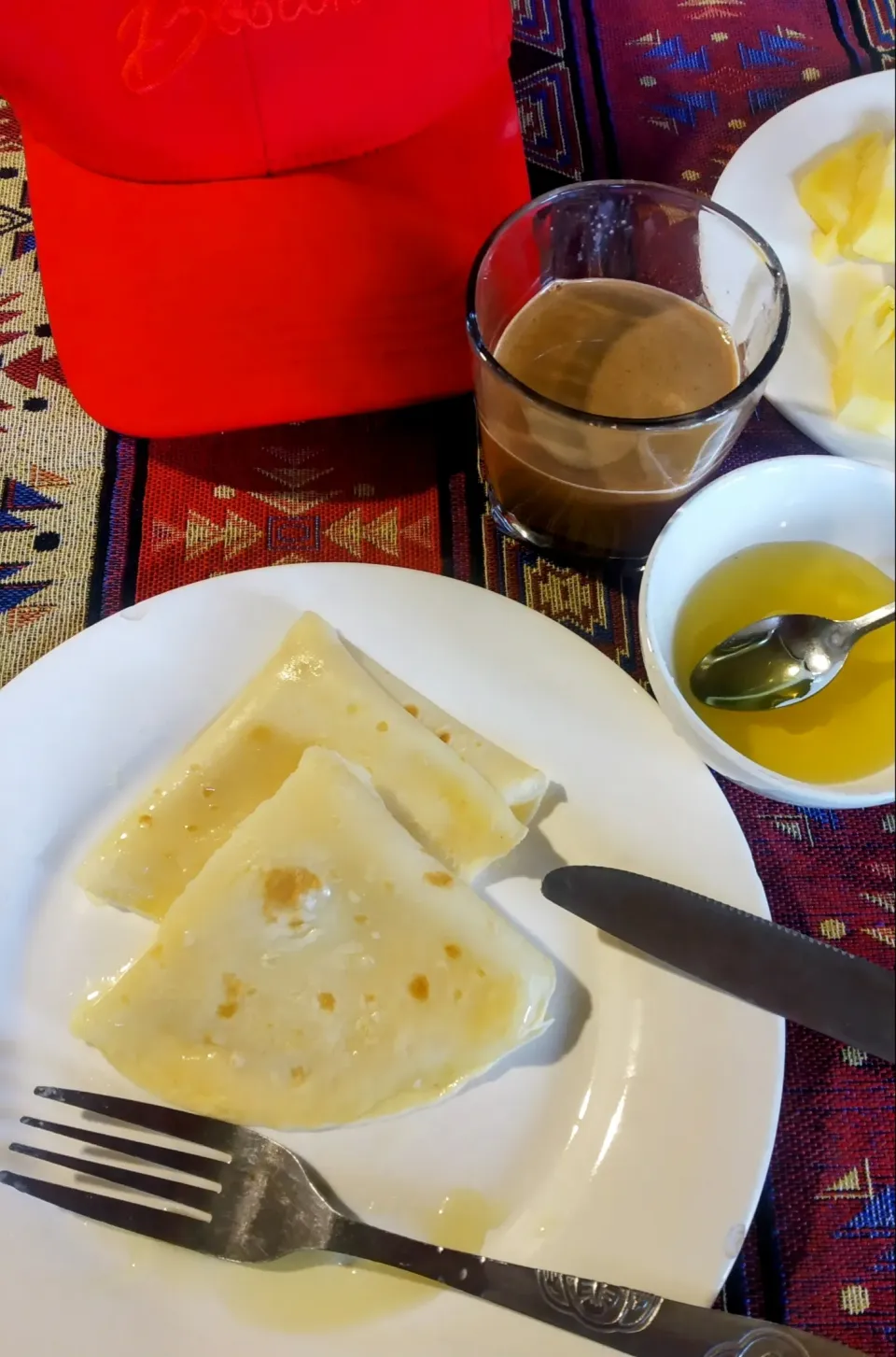 Vietnamese Pan cake served with honey in Ha Giang, Vietnam |jamesさん