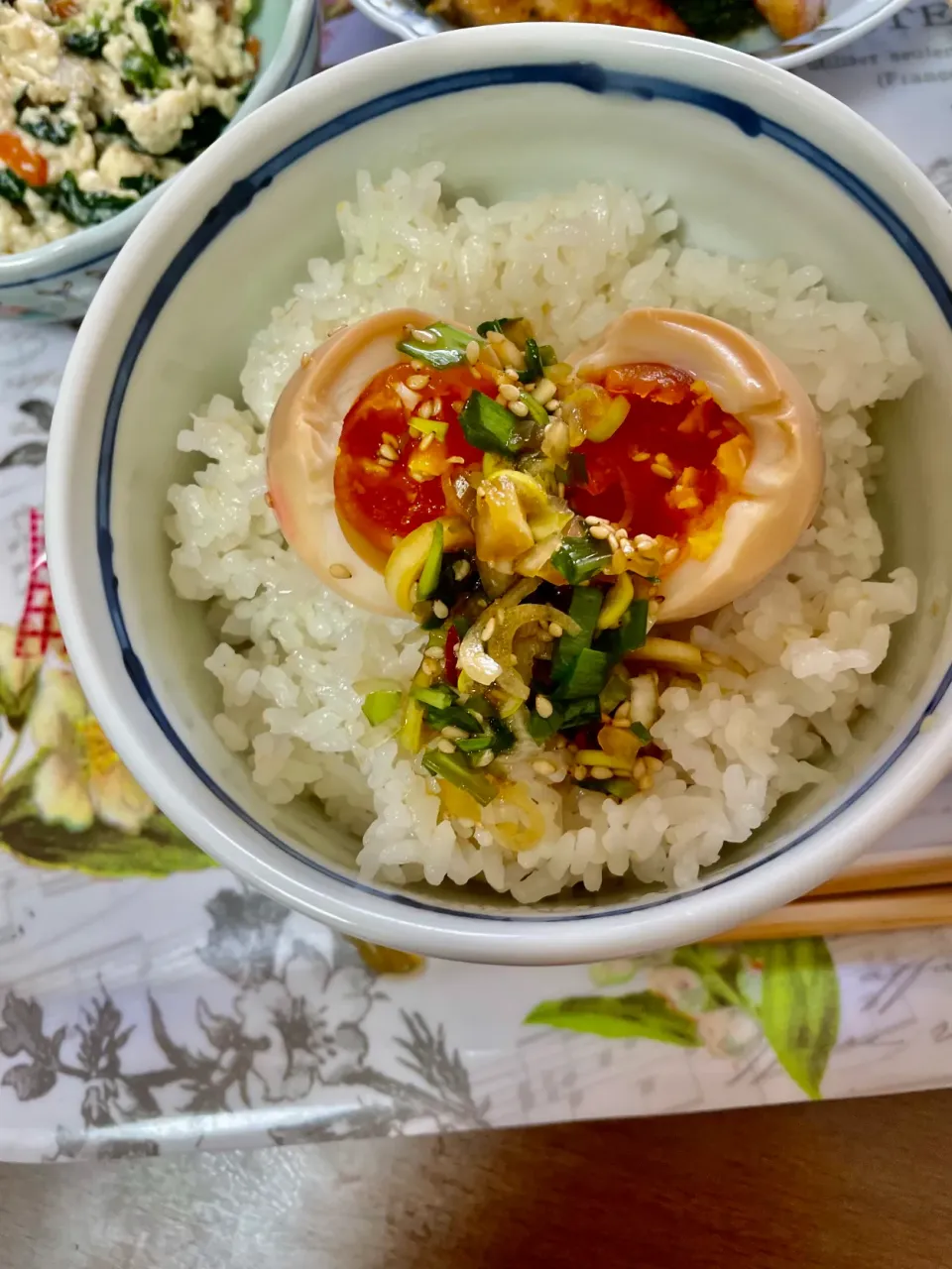 Snapdishの料理写真:麻薬卵のせゴハン🥚|okeiko🎶さん