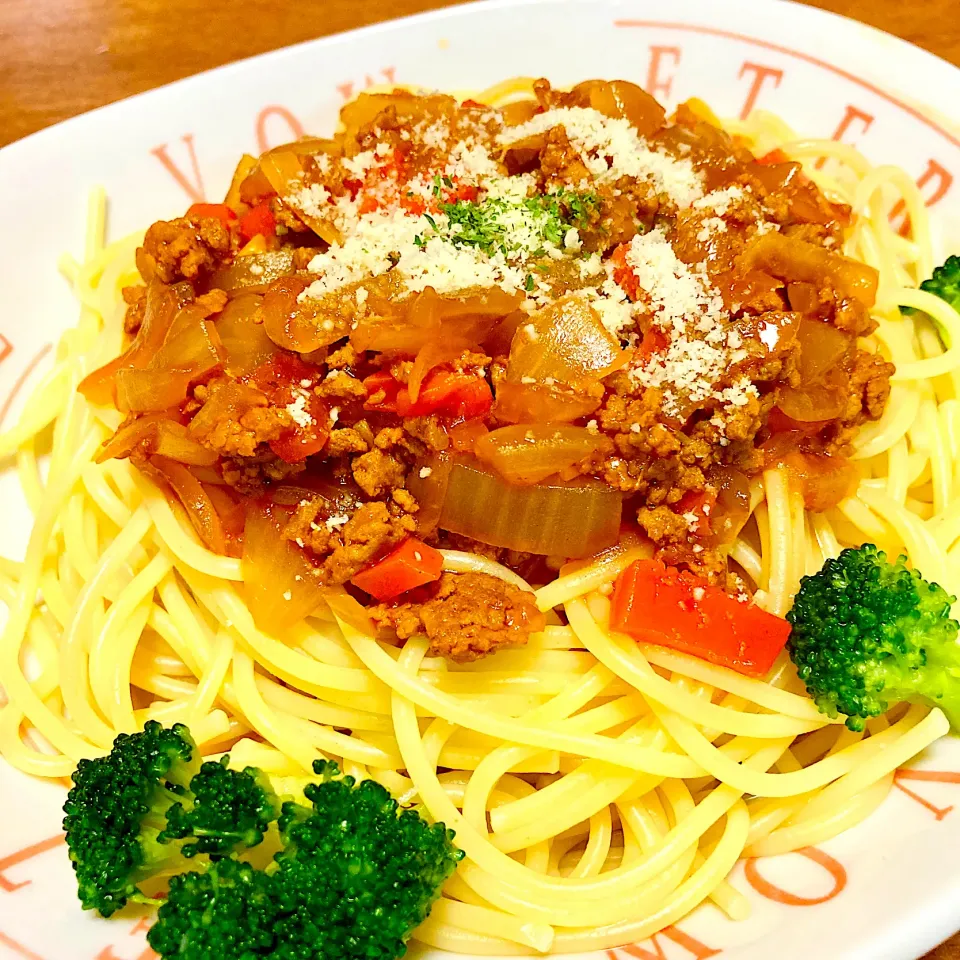 Snapdishの料理写真:自家製ミートソーススパゲッティ🍝|まいりさん