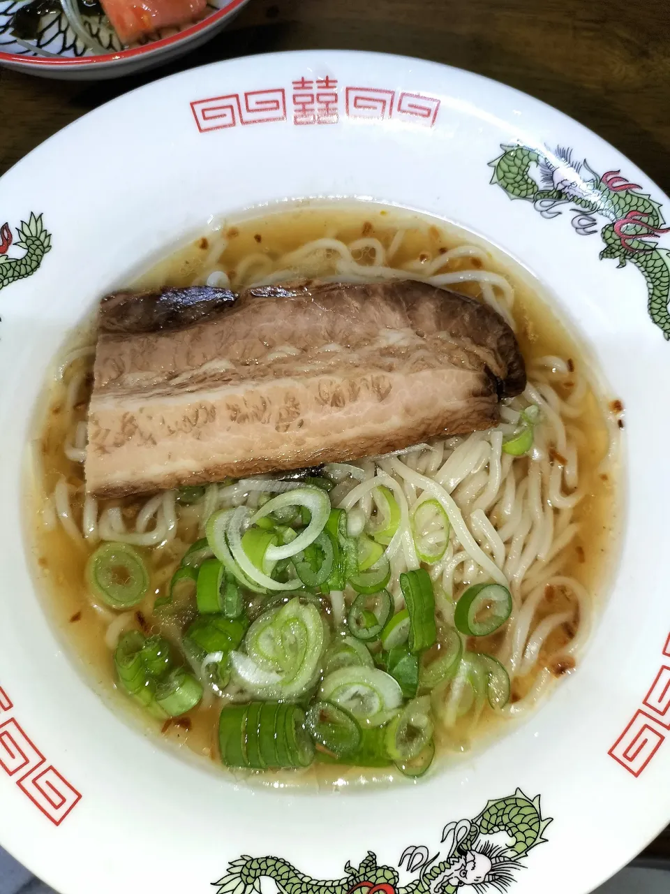 夜ご飯
　スーパーで買った
塩元帥ラーメン😄|miimiさん