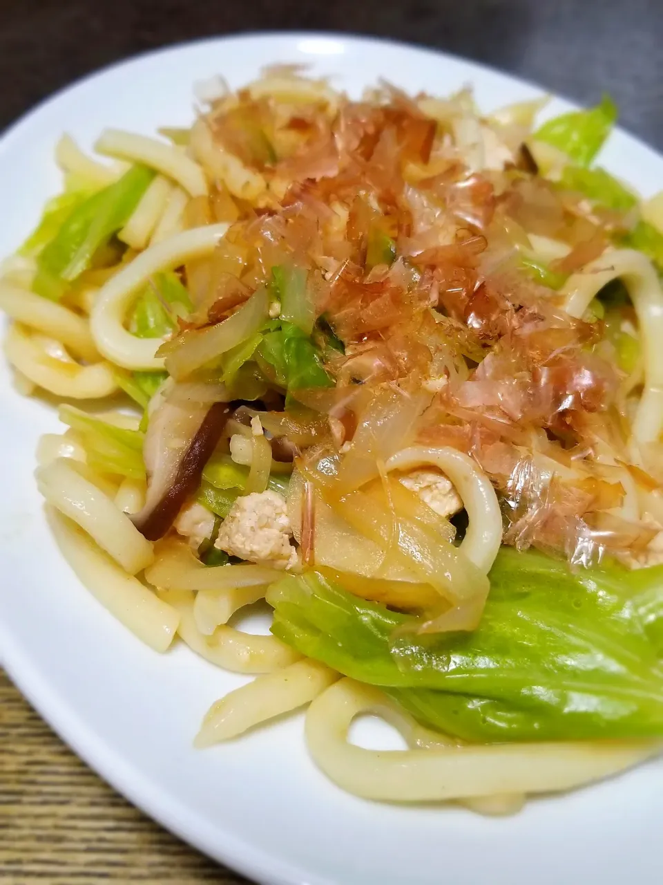 Snapdishの料理写真:パパ作👨焼きうどん|ぱんだのままんさん