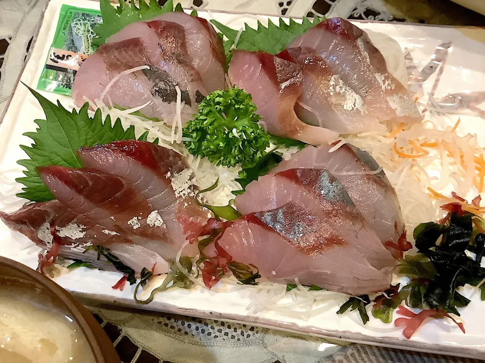 Snapdishの料理写真:お刺身🐟『イナダ』|アライさんさん