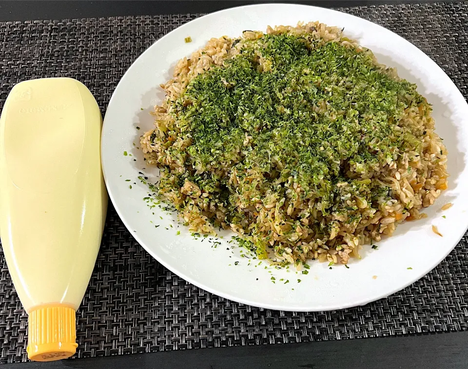 【本日の夕食】今日は大皿食堂！糖質オフそば飯|まひるさん