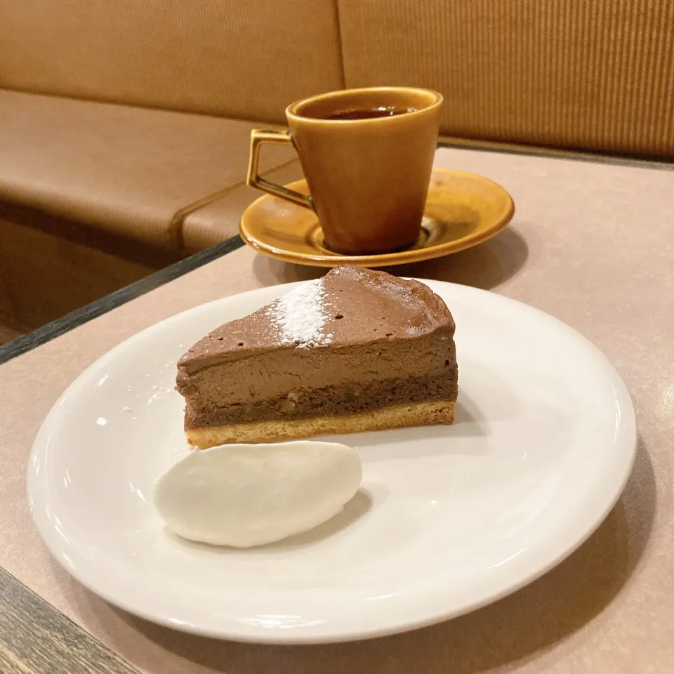 ショコラオレンジのチーズケーキと　　　コーヒー|ちゃみこさん