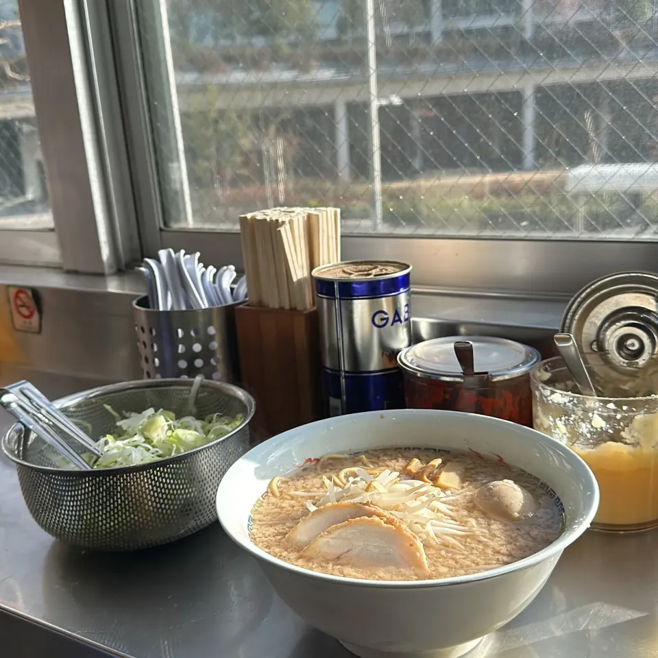 Snapdishの料理写真:ラーメン|Hajime Sakaiさん