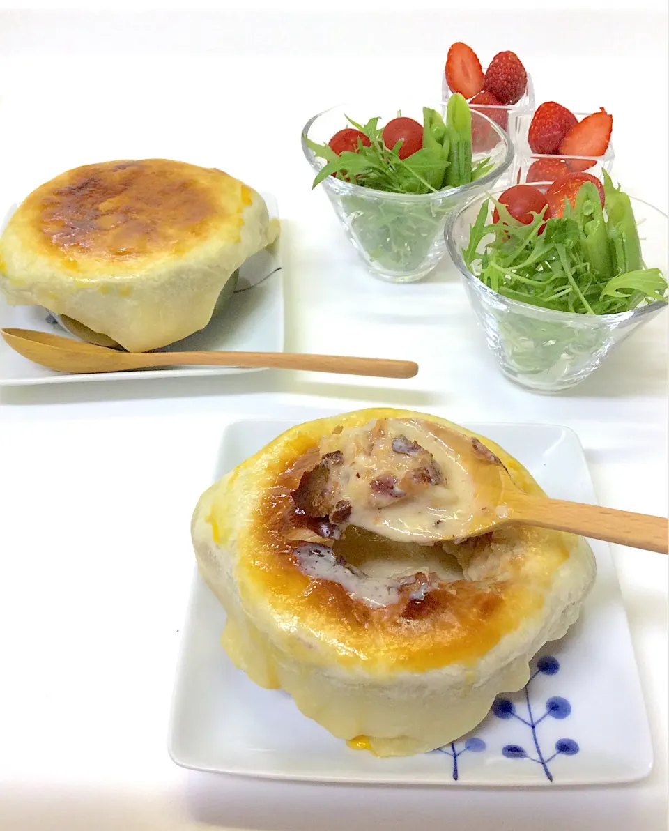 鶏肉のクリームシチューで　パイシチュー🥧|machiさん