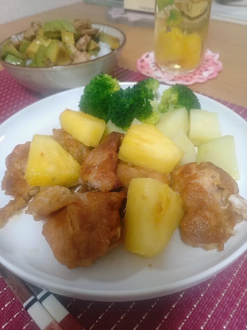 Snapdishの料理写真:🥩モチコチキン🥩
🐡ミニポキ丼🐡|まきさん