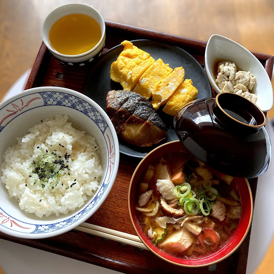 Snapdishの料理写真:鯖焼き定食風お昼ごはん|Kさん