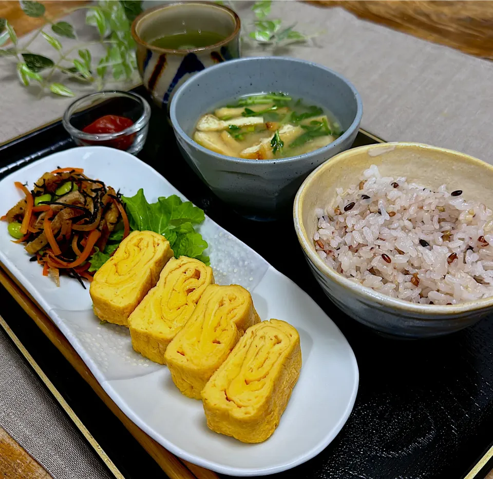 キッチン栽培？大根の葉でお味噌汁|くまちゃんさん