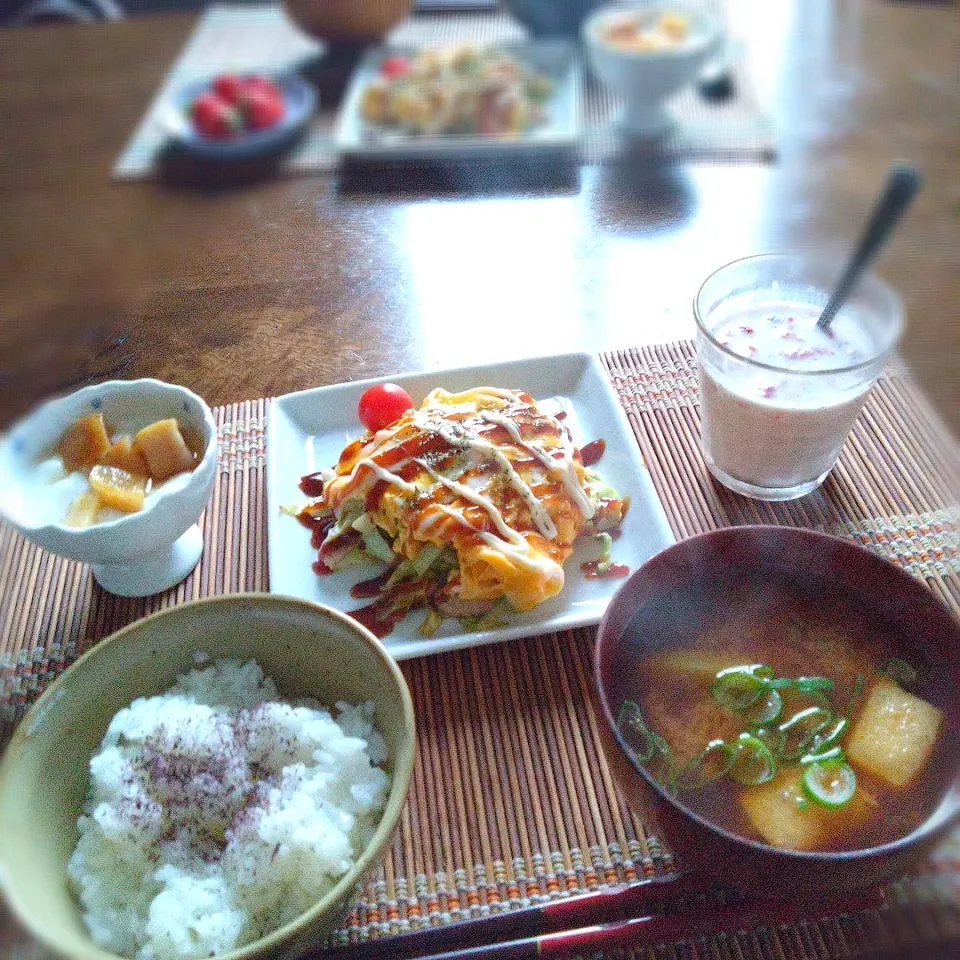 朝ごはん☔！|まめころさん