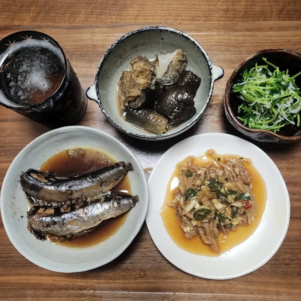 Snapdishの料理写真:20240219
鰮の山椒煮
豆苗としらすのナムル
焼きえのきの薬味醤油漬け
茄子と厚揚げの炊いたん|noccoさん