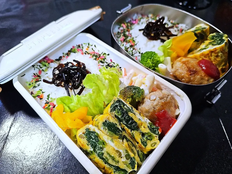 旦那弁当 息子弁当 ほうれん草卵やき|ハル猫さん