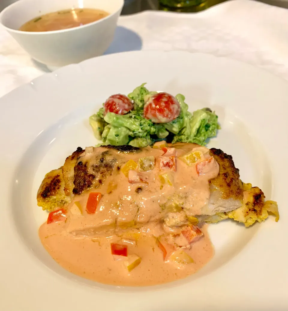 Grilled Chicken with Tomato Cream Sauce|gonbenさん