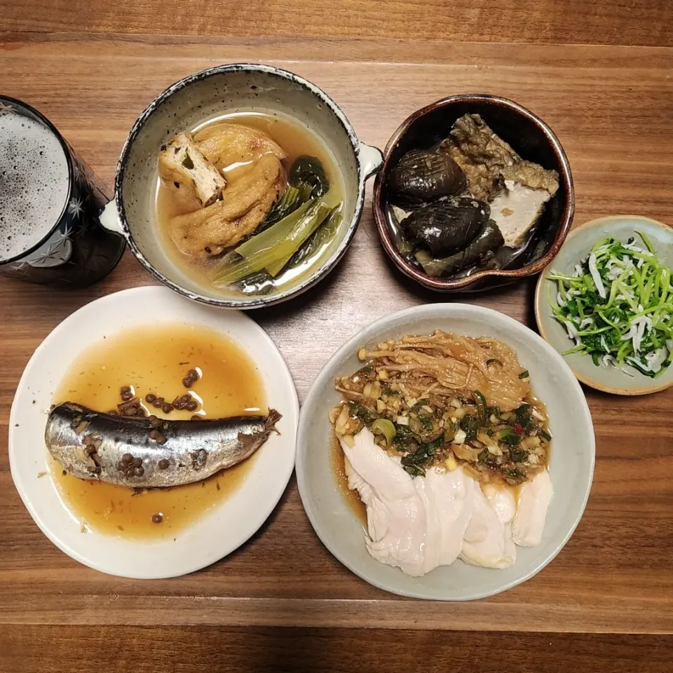 20240220
蒸し鶏と焼きえのきの薬味醤油
鰮の山椒煮
小松菜とがんもどきの炊いたん
茄子と厚揚げの炊いたん
豆苗としらすのナムル|noccoさん