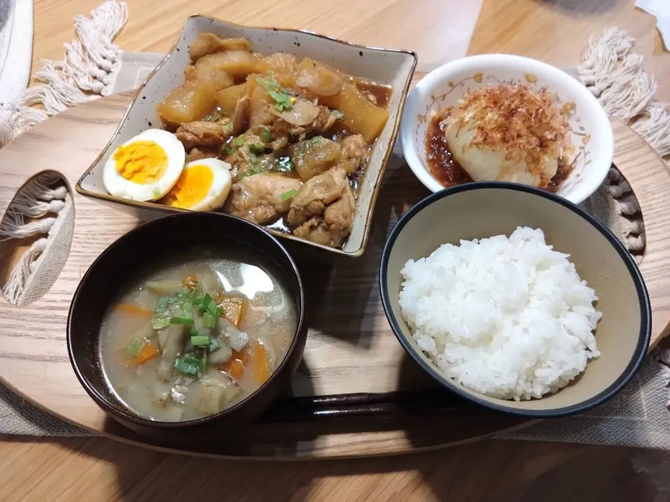 手羽元と大根の煮物　新玉ねぎのマヨポン酢|Maさん